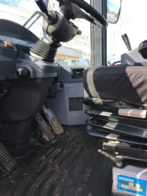 ขายรถตักล้อยาง KOMATSU WA270-5 รถนอกนำเข้าเองจากญี่ปุ่น สภาพสวยพร้อมใช้งาน มีVDOการทำงานครับ