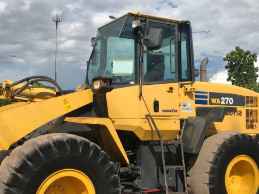 ขายรถตักล้อยาง KOMATSU WA270-5 รถนอกนำเข้าเองจากญี่ปุ่น สภาพสวยพร้อมใช้งาน มีVDOการทำงานครับ