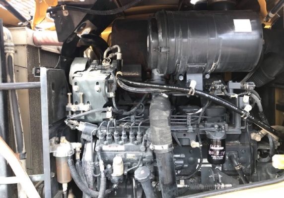 ขายรถตักล้อยาง KOMATSU WA270-5 รถนอกนำเข้าเองจากญี่ปุ่น สภาพสวยพร้อมใช้งาน มีVDOการทำงานครับ