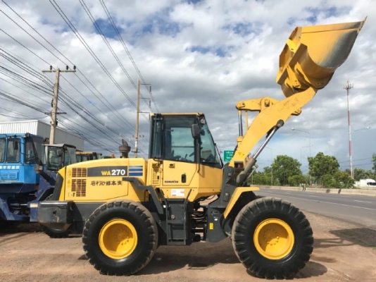 ขายรถตักล้อยาง KOMATSU WA270-5 รถนอกนำเข้าเองจากญี่ปุ่น สภาพสวยพร้อมใช้งาน มีVDOการทำงานครับ