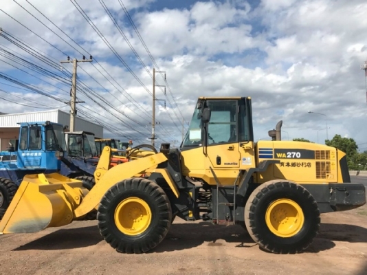 ขายรถตักล้อยาง KOMATSU WA270-5 รถนอกนำเข้าเองจากญี่ปุ่น สภาพสวยพร้อมใช้งาน มีVDOการทำงานครับ