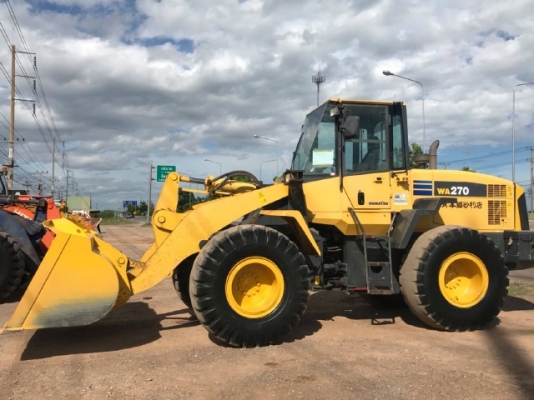 ขายรถตักล้อยาง KOMATSU WA270-5 รถนอกนำเข้าเองจากญี่ปุ่น สภาพสวยพร้อมใช้งาน มีVDOการทำงานครับ