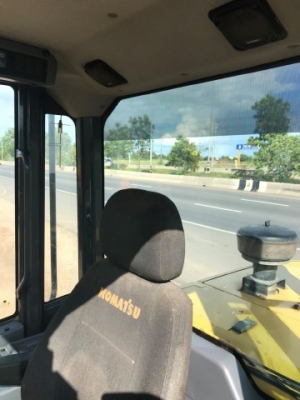 ขายรถตักล้อยาง KOMATSU WA270-5 รถนอกนำเข้าเองจากญี่ปุ่น สภาพสวยพร้อมใช้งาน มีVDOการทำงานครับ