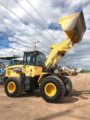 ขายรถตักล้อยาง KOMATSU WA270-5 รถนอกนำเข้าเองจากญี่ปุ่น สภาพสวยพร้อมใช้งาน มีVDOการทำงานครับ