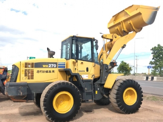 ขายรถตักล้อยาง KOMATSU WA270-5 รถนอกนำเข้าเองจากญี่ปุ่น สภาพสวยพร้อมใช้งาน มีVDOการทำงานครับ