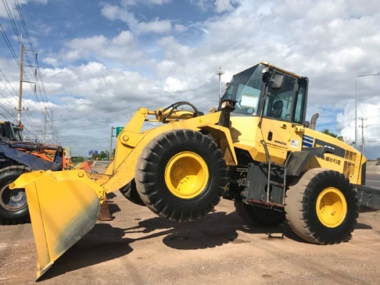 ขายรถตักล้อยาง KOMATSU WA270-5 รถนอกนำเข้าเองจากญี่ปุ่น สภาพสวยพร้อมใช้งาน มีVDOการทำงานครับ