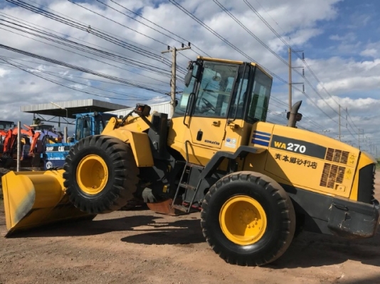 ขายรถตักล้อยาง KOMATSU WA270-5 รถนอกนำเข้าเองจากญี่ปุ่น สภาพสวยพร้อมใช้งาน มีVDOการทำงานครับ