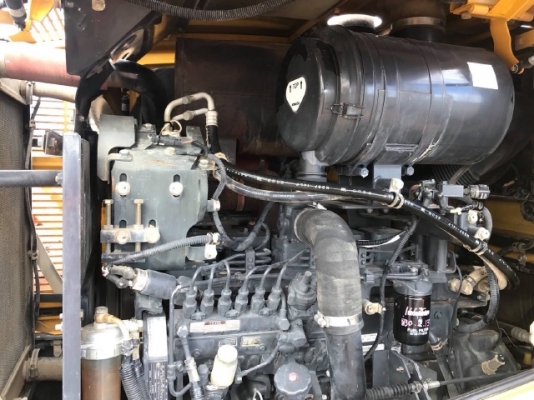 ขายรถตักล้อยาง KOMATSU WA270-5 รถนอกนำเข้าเองจากญี่ปุ่น สภาพสวยพร้อมใช้งาน มีVDOการทำงานครับ