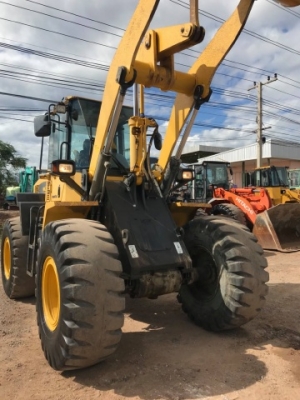 ขายรถตักล้อยาง KOMATSU WA270-5 รถนอกนำเข้าเองจากญี่ปุ่น สภาพสวยพร้อมใช้งาน มีVDOการทำงานครับ
