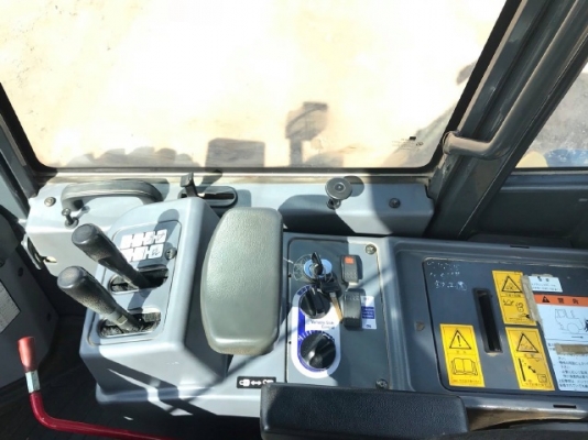 ขายรถตักล้อยาง KOMATSU WA270-5 รถนอกนำเข้าเองจากญี่ปุ่น สภาพสวยพร้อมใช้งาน มีVDOการทำงานครับ