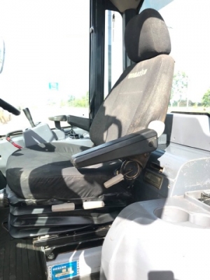 ขายรถตักล้อยาง KOMATSU WA270-5 รถนอกนำเข้าเองจากญี่ปุ่น สภาพสวยพร้อมใช้งาน มีVDOการทำงานครับ