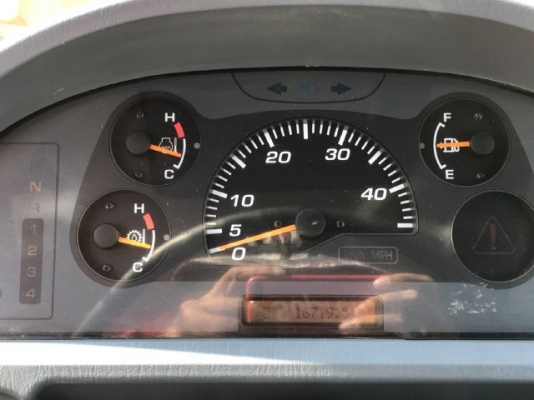 ขายรถตักล้อยาง KOMATSU WA270-5 รถนอกนำเข้าเองจากญี่ปุ่น สภาพสวยพร้อมใช้งาน มีVDOการทำงานครับ