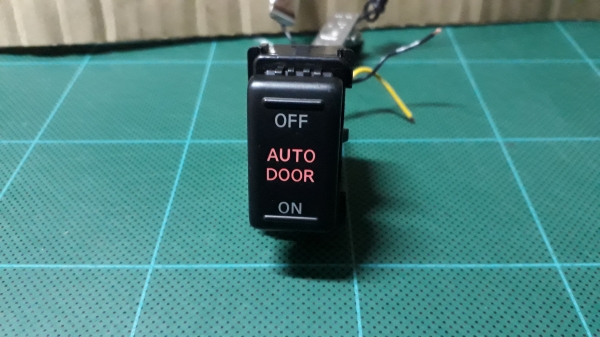 สวิทช์ ON OFF AUTO DOOR NISSAN สวิทช์ ON OFF AUTO DOOR NISSAN