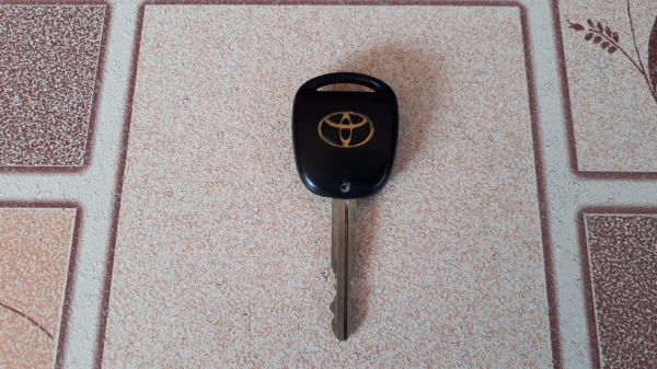 ดอกกุญแจรีโมท TOYOTA แท้ มือสองจากญี่ปุ่น