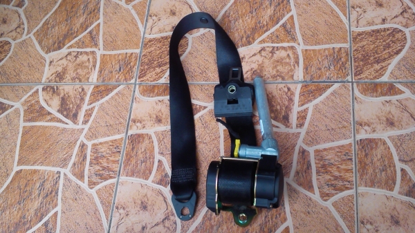 สายเบลท์ หน้าข้างขวา Mercedes Benz W210 W124 C200 ปี1998