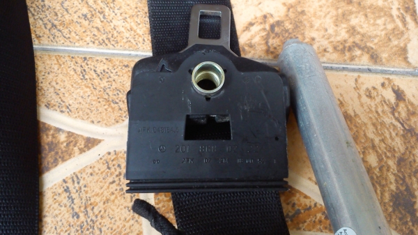 สายเบลท์ หน้าข้างขวา Mercedes Benz W210 W124 C200 ปี1998