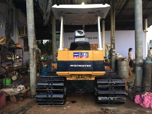 ขายรถแทร็กเตอร์D2-6PL สไลด์3ทิศทาง เก่าญี่ปุ่น รถพร้อมใช้งาน เครื่องดี ช่วงล่างดีเปลี่ยนใหม่หมด ใบแทร็กสวยทุกใบ ราคาต่อรองคุยกันได้ โทร0616613023แพรว