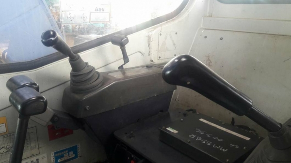 FROM JAPANรถขุดMITSUBISHI-MM55SR-เครื่องยนต์MITSUBISHI-K4N,4 สูบ/ปั๊มนิ้ว/มีเก๋ง/พร้อมใช้งาน