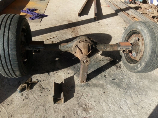 เพลาะกะบะพร้อมกะทะยางน็อตครบพร้อมใช้งาน