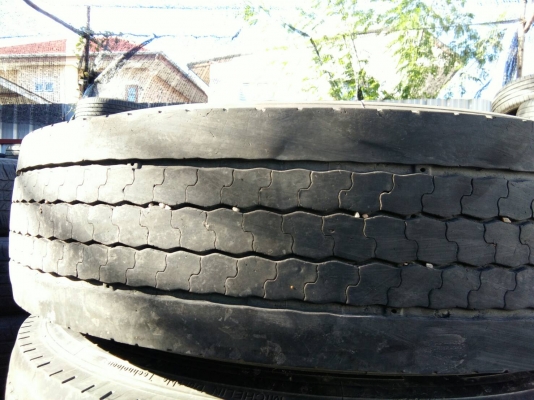 ขายยาง 825R16 มิชลิน ปี16 สวยๆ พร้อมยางในยางรอง จำนวน 5 เส้น ขาย6500 บาท ขายยาง 825R16 มิชลิน ปี16 สวยๆ พร้อมยางในยางรอง จำนวน 5 เส้น ขาย6500 บาท