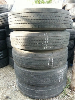 ขายยาง 825R16 มิชลิน ปี16 สวยๆ พร้อมยางในยางรอง จำนวน 5 เส้น ขาย6500 บาท