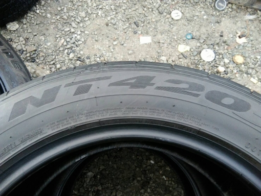 ขายยาง 235/55R18 NITTO 420 ปลายปี15 ดอกยางหนาเต็มสวยสดเท่ากันไม่ร้าวไม่ปะ ชุดละ 7500 บาท พร้อมใส่ ถ่