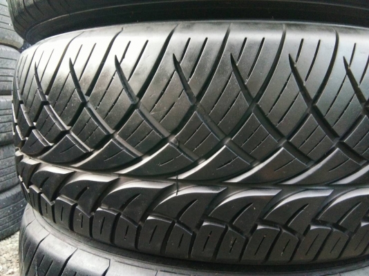 ขายยาง 235/55R18 NITTO 420 ปลายปี15 ดอกยางหนาเต็มสวยสดเท่ากันไม่ร้าวไม่ปะ ชุดละ 7500 บาท พร้อมใส่ ถ่