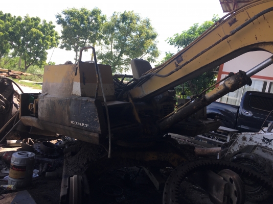 แยกอะใหล่ KOMATSU PC60-5