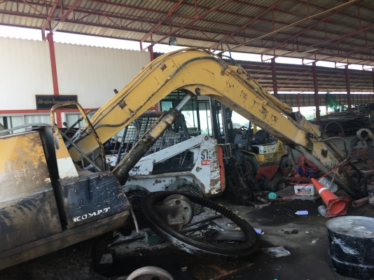 แยกอะใหล่ KOMATSU PC60-5
