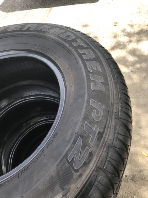 ยาง Dunlop 255 70 15 ปลายปี14 ยาง Dunlop 255 70 15 ปลายปี14
