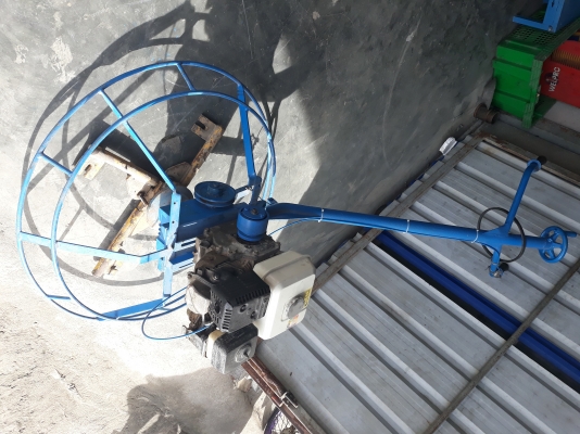 เครื่อขัดมันปูนพร้อมเครื่องยนต์ฮอนด้า5.5 แรง(มือสอง)