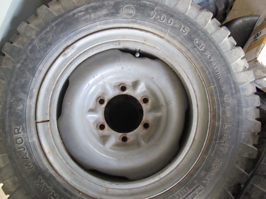 ยางพร้อมกระทะเหล็ก LN106