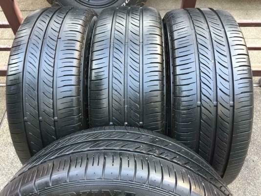 ยาง Dunlop 205 55 16 ปี17 ดอกเต็ม ไม่มีปะ เนื้อนิ่มๆ ใช้ยาว ราคาไม่แพง