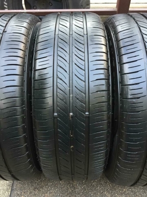 ยาง Dunlop 205 55 16 ปี17 ดอกเต็ม ไม่มีปะ เนื้อนิ่มๆ ใช้ยาว ราคาไม่แพง