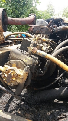 ขาย 255,000 KOMATSU pc 120-3 บูมอามยาว เครื่อง ISUZU 6BD  ปั๊มดี เอวแน่น ช่วงล่างดี พร้อมใช้งาน รถอยู่ ร้อยเอ็ด 090-772-3710 090-772-3708