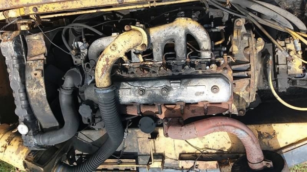 ขาย 255,000 KOMATSU pc 120-3 บูมอามยาว เครื่อง ISUZU 6BD  ปั๊มดี เอวแน่น ช่วงล่างดี พร้อมใช้งาน รถอยู่ ร้อยเอ็ด 090-772-3710 090-772-3708