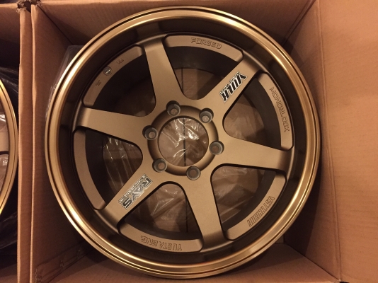 ล้อแม็ก TE37 ขอบ18 ขนาด 5 รู และ 6 รู หน้า 9.5-10.5 ของใหม่แกะกล่องครบชุด 4 วง 8999 ล้อแม็ก TE37 ขอบ18 ขนาด 5 รู และ 6 รู หน้า 9.5-10.5 ของใหม่แกะกล่องครบชุด 4 วง 8999