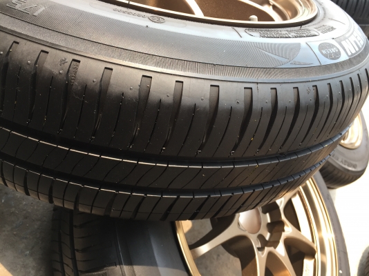 ล้อแม็ก CE28 ขอบ15 กว้าง 7 ล้อแม็กใหม่ยางเปอร์เซ็น  MICHELIN ปี 15 ขนาด 4 รู 100 ครบชุด 6999