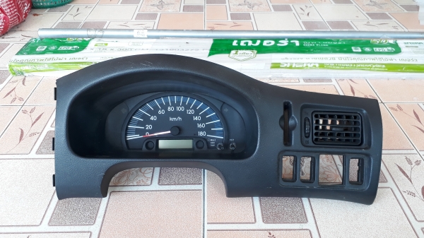 เรือนไมล์ พร้อมกรอบ TOYOTA ตัวนอก