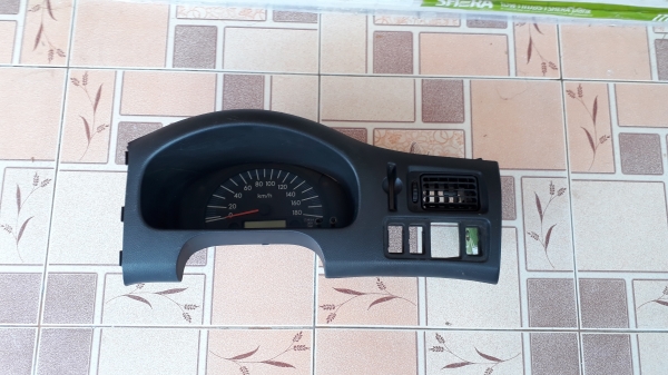 เรือนไมล์ พร้อมกรอบ TOYOTA ตัวนอก