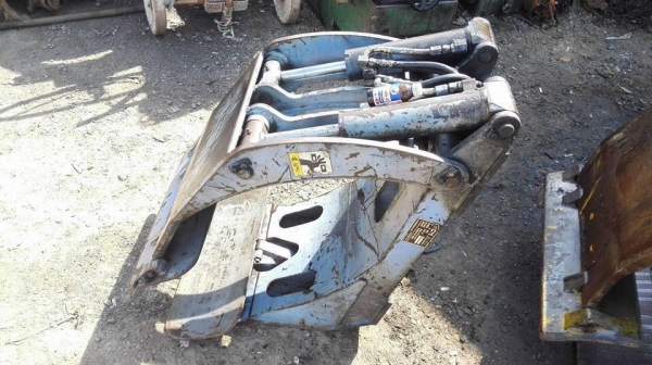 ปากคีบติดโฟล์คลิฟท์ญี่ปุ่น TCM ATTACHMENT JAPAN สภาพสวยงานเก่านอกลงตู้ (เหลือ 1 ตัว) ปากคีบติดโฟล์คลิฟท์ญี่ปุ่น TCM ATTACHMENT JAPAN สภาพสวยงานเก่านอกลงตู้ (เหลือ 1 ตัว)