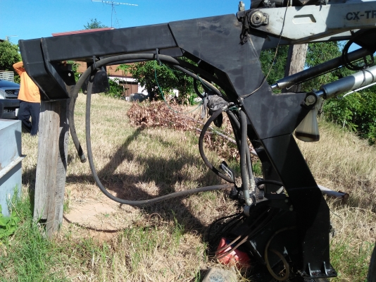 ...คีบ...รถไถใหญ่ครับ..ต่อรองหน้างานเลยนะครับ