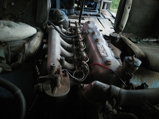 ขายรถนวดข้าว  6 ล้อ ตู้นวด  6 ฟุต เครื่อง isuzu 6bb1