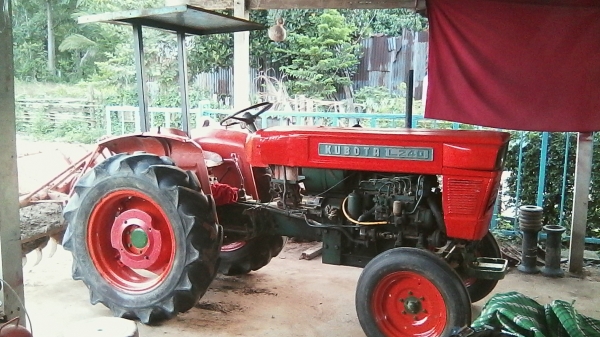 คุโบต้าแอล240 วางเครื่อง60แรง