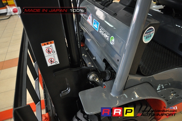 ขายรถโฟล์คลิฟท์มือสอง TOYOTA รุ่น 8FD25-18427 นำเข้าจากประเทศญี่ปุ่น 100\% ไม่เคยใช้งานในไทย