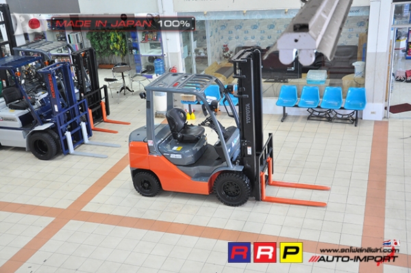 ขายรถโฟล์คลิฟท์มือสอง TOYOTA รุ่น 8FD25-18427 นำเข้าจากประเทศญี่ปุ่น 100\% ไม่เคยใช้งานในไทย