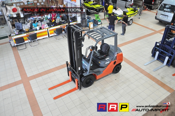 ขายรถโฟล์คลิฟท์มือสอง TOYOTA รุ่น 8FD25-18427 นำเข้าจากประเทศญี่ปุ่น 100\% ไม่เคยใช้งานในไทย