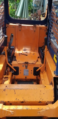 รถตักเอนกประสงค์ ยี่ห้อ Toyota Bob Cat sdk 5 เครื่องยนต์ 3สูบ ยันม่า25 แรงม้า เก่าญี่ปุ่นทำงาน 1000 ชั่วโมงสภาพดี ทำงานคล่องตัว เก่าญี่ปุ่นแท้ไม่เคยใช้งานในไทย ราคา215,000บาท #KPGแทรคเตอร์ 081-8416818 083-4355829 หรือ ติดต่อสอบถามได้ที่  กดไปที่ลิ้งค