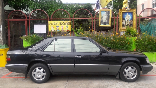 ขาย W124 E220 ปี 1994  158,000