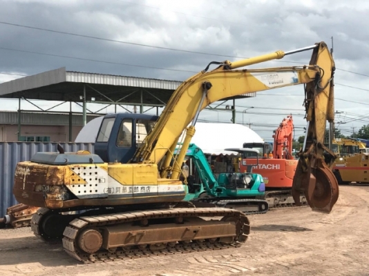 ขายรถขุด KOBELCO SK220 MARK 3 หัวแม่เหล็ก รถนอกนำเข้าเองจากญี่ปุ่น สภาพสวยพร้อมใช้ มีVDOการทำงานครับ